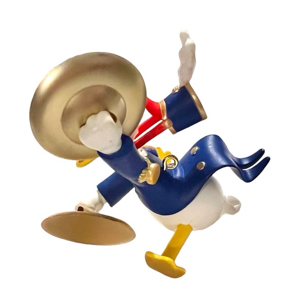 1999 Hallmark Keepsake Ornament Donald Duck Plays Cymbals - Picture 3 of 6
